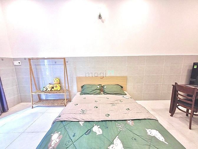 Hình ảnh Phòng Studio Full Nội Thất Cửa Sổ To Tại Nguyễn Gia Trí