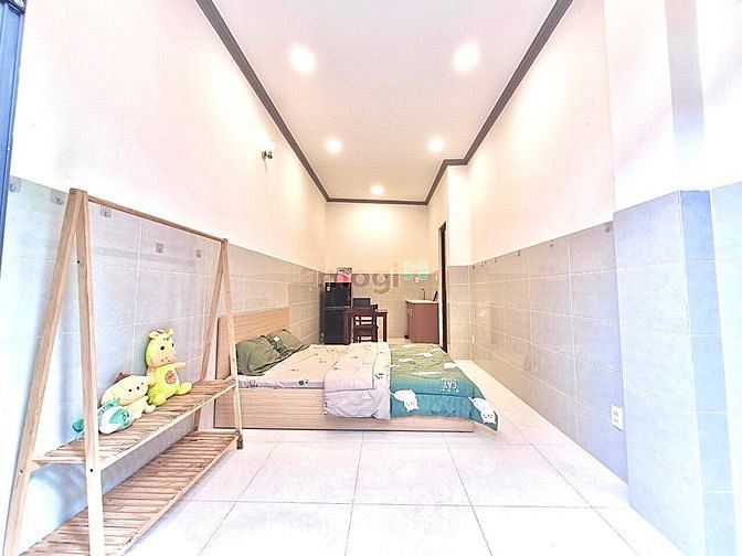 Hình ảnh Phòng Studio Full Nội Thất Cửa Sổ To Tại Nguyễn Gia Trí