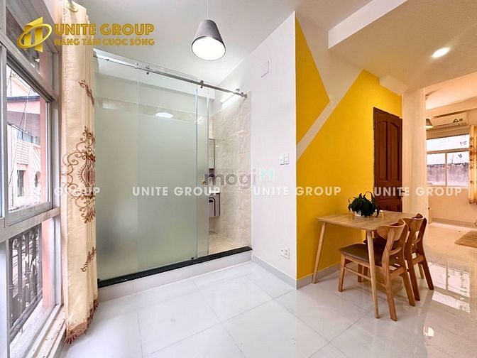 Hình ảnh STUDIO cửa sổ trời lớn tách bếp