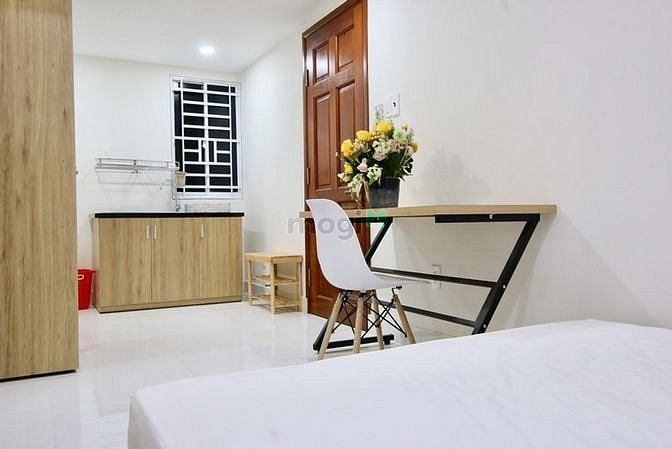Hình ảnh Cho thuê phòng gần Lotte, đủ nội thất, cửa sổ thoáng, an ninh tốt Q7