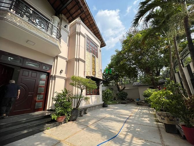 Hình ảnh Cho Thuê nhà GÓC 2MT đường Phan Văn Trị, phường 11, Bình Thạnh!