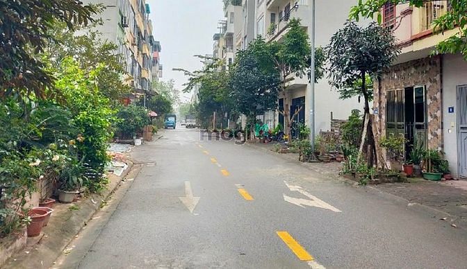 Hình ảnh Bán gấp! 50m2 đất chia ô Thạch Bàn, hàng xóm Aeon Long Biên, chỉ 7.9tỷ