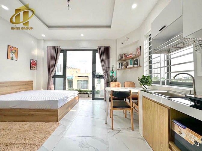 Hình ảnh Siêu Phẩm Căn Hộ Ban Công Full Nội Thất Q7