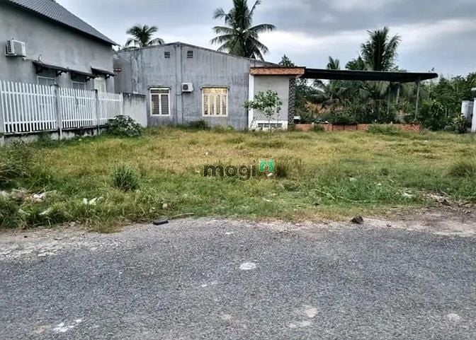 Hình ảnh 200m2 FULL thổ cư SÁT Trường THPT Củ Chi,650 triệu,SHR,đầy đủ tiện ích