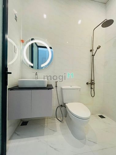 Hình ảnh Trống Căn Studio Full Nội Thất Xịn Xò, Máy Giặt Riêng Gần Lotte Q7