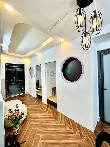 Hình ảnh Cho thuê Duplex Cách Mạng Tháng 8 Q1,gần phố Bùi Viện , Máy giặt riêng