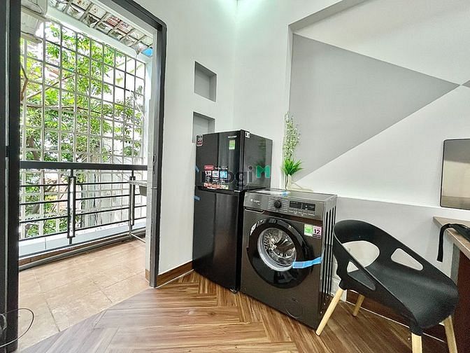 Hình ảnh Cho thuê Duplex Cách Mạng Tháng 8 Q1,gần phố Bùi Viện , Máy giặt riêng