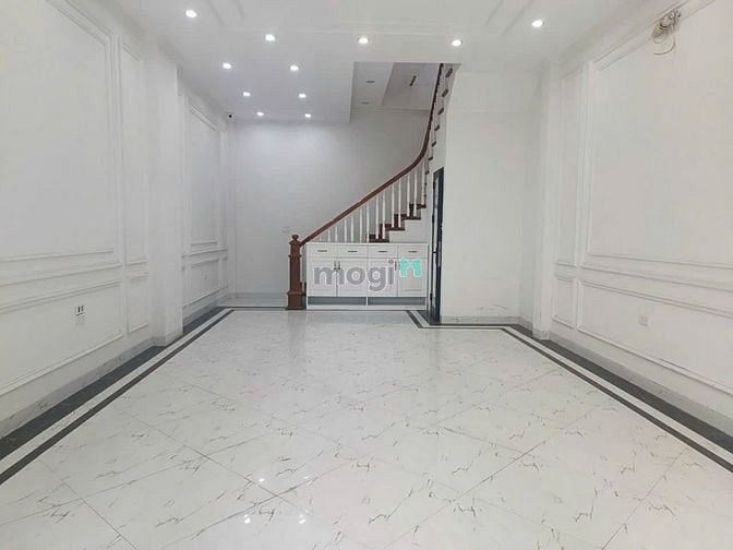Hình ảnh Cho thuê nhà riêng Vạn Phúc, 45 m2 x 6 tầng, nhà nội thất hiện đại