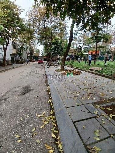 Hình ảnh Bán đất TĐC phường Thạch Bàn quận Long Biên. Diện tích 40m2 giá 7 tỷ.