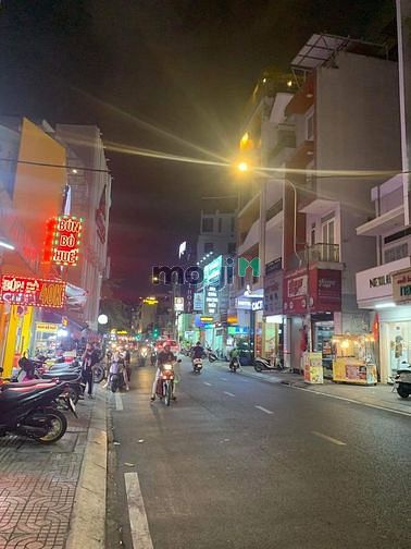 Hình ảnh ______  mt rạch bùng binh phường 10 quận 3. ______