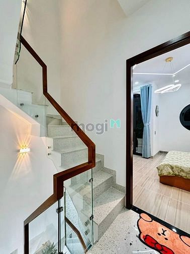 Hình ảnh Siêu phẩm long lanh lấp lánh XEM LÀ MÊ Ở LÀ SƯỚNG CHỈ HƠN 1 TỶ 899 TR