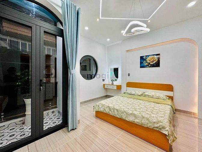 Hình ảnh Siêu phẩm long lanh lấp lánh XEM LÀ MÊ Ở LÀ SƯỚNG CHỈ HƠN 1 TỶ 899 TR