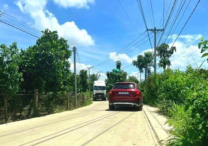 Hình ảnh Bán lô đất thổ cư 202m2, đường bê tông, dân đông, giá 660 triệu