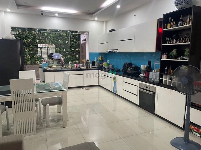Hình ảnh Bán nhà đẹp MTNB 10m khu Tên Lửa - 4x18m trệt 2 lầu 4PN GẦN CV PHÚ LÂM