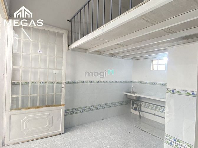 Hình ảnh Phòng trọ có gác ngay sát Hutech Campus