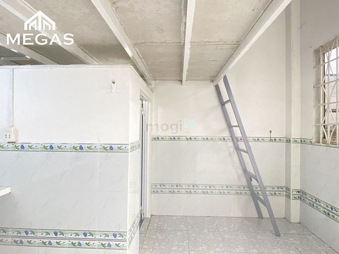 Hình ảnh Phòng trọ có gác ngay sát Hutech Campus