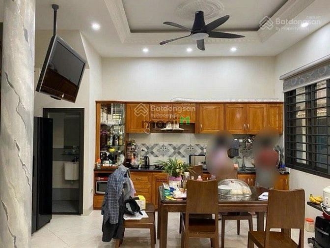 Hình ảnh TT Bồ Đề, 2 thoáng Trước Sau, ngõ thông các ngả.