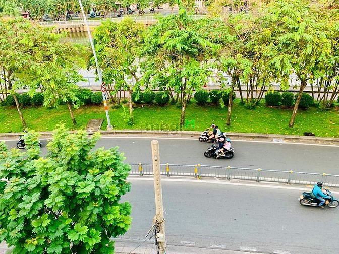 Hình ảnh Cho thuê nhà HXH Trần Khắc Chân, Tân Định, Quận 1