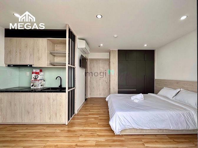 Hình ảnh phòng Cao Cấp - Cửa sổ ban công thoáng - Mới ngay Etown Cộng Hoà