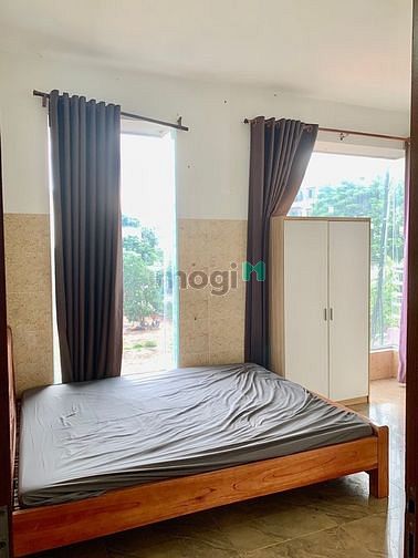 Hình ảnh Căn phòbg full nội thất ánh sáng