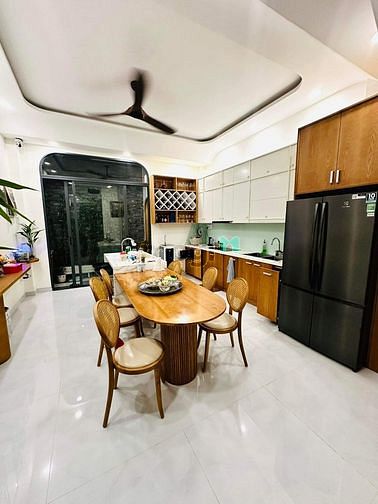 Hình ảnh Đẳng Cấp Bình Thạnh Hoàng Hoa Thám + DT 72m2 ( 4,5x16) + Thang Máy + G
