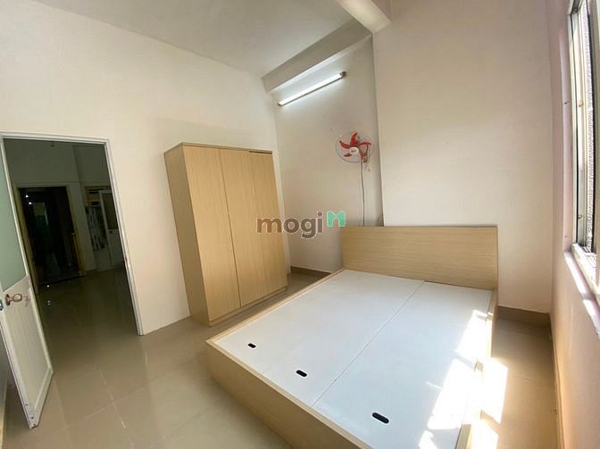 Hình ảnh Căn 1pn Cửa sổ lớn Thân Nhân Trung