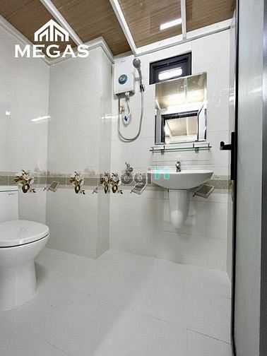 Hình ảnh Cho thuê chung cư Full nội thất bancol mới 100%ngay Hoà Bình - Đầm Sen