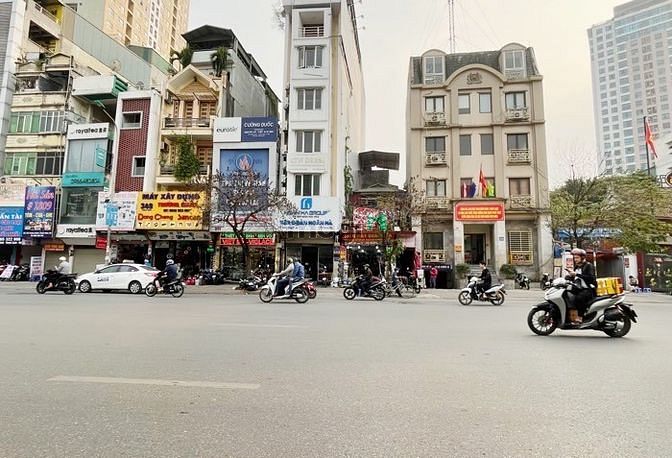 Hình ảnh Bán mảnh đất mặt phố Trường Chinh Đống Đa 700 m2-10m mặt tiền -200 tỷ