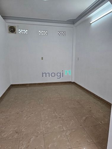 Hình ảnh Cho thuê nhà hẻm xe hơi đường Cộng Hòa, Phường 4 , Tân Bình.