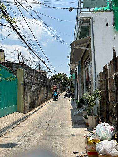 Hình ảnh Cần bán lô đất ngay vòng xoay An Lạc , cách QL1A 20m