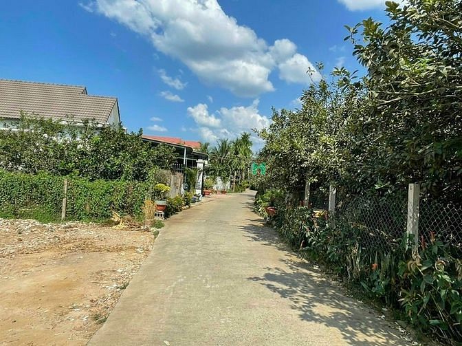 Hình ảnh Bán gấp đất thổ cư sổ riêng sẵn, view kênh sông Tân Triều mát mẻ