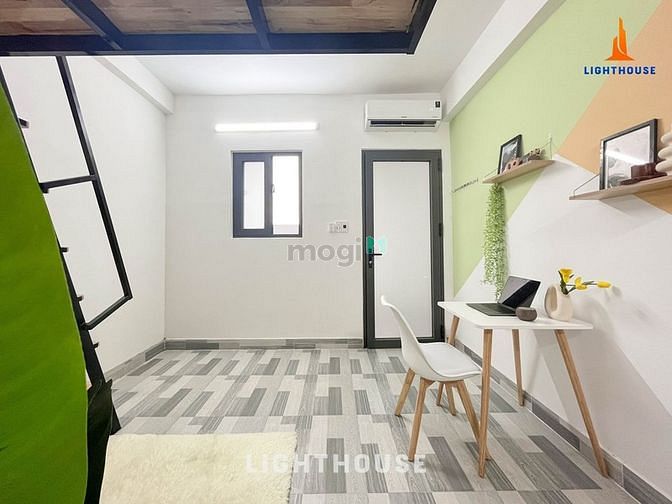 Hình ảnh Duplex nội thất full có thang máy gần ngã tư ga