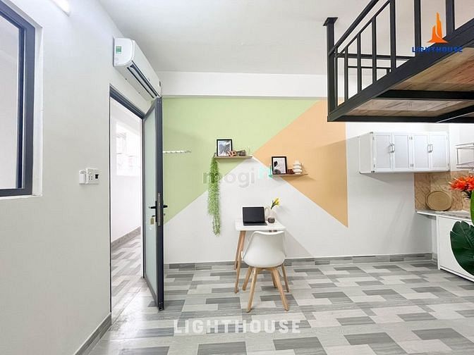 Hình ảnh Duplex nội thất full có thang máy gần ngã tư ga