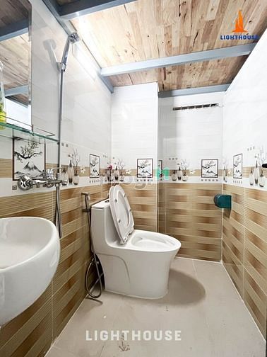 Hình ảnh Duplex nội thất full có thang máy gần ngã tư ga