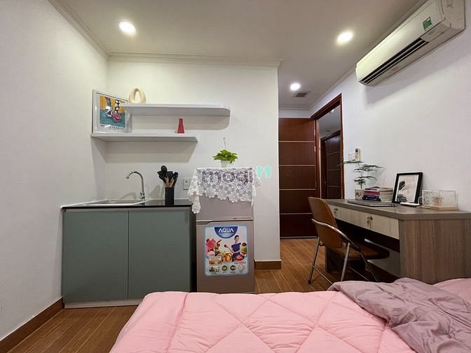 Hình ảnh Căn Hộ Dịch Vụ Studio Full Nội Thất Có Thang Máy Gần CV Hoàng Văn Thụ