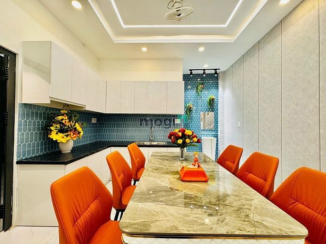 Hình ảnh Bán nhà hẻm 5m thông Phạm Văn Chiêu, P.14, 4 x 14, 3 lầu giá 6.38 tl