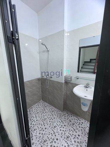 Hình ảnh * Hot*  Ngay Gần Đông La ,Yên Nghĩa ,Nhỉnh 2 tỉ có ngay nhà 48m2 ,Tầng