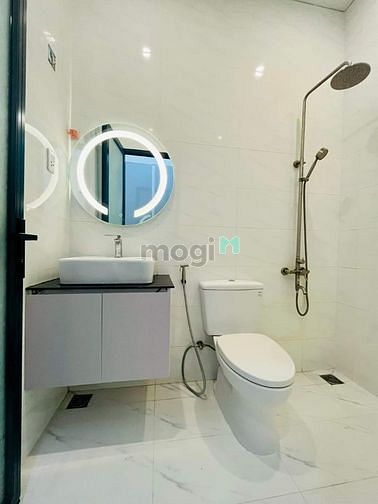Hình ảnh Studio ban công full nội thất máy giặ riêng gần ĐH TDT ,RMIT,NTTU,UFM
