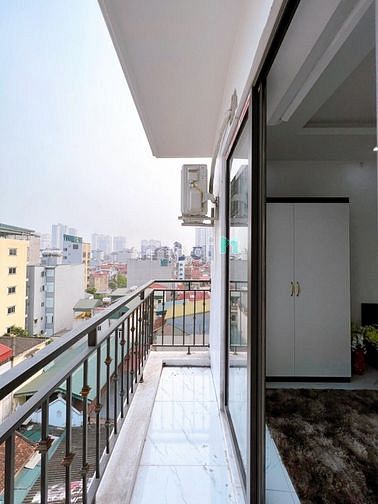 Hình ảnh Bán nhà đường Láng Đống Đa MẶT NGÕ KINH DOANH THANG MÁY NGÕ THÔNG 8.5t