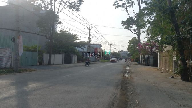 Hình ảnh Đang cần cho thuê đất trống 2730m2 100tr/th mặt tiền Lã Xuân Oai, Q9