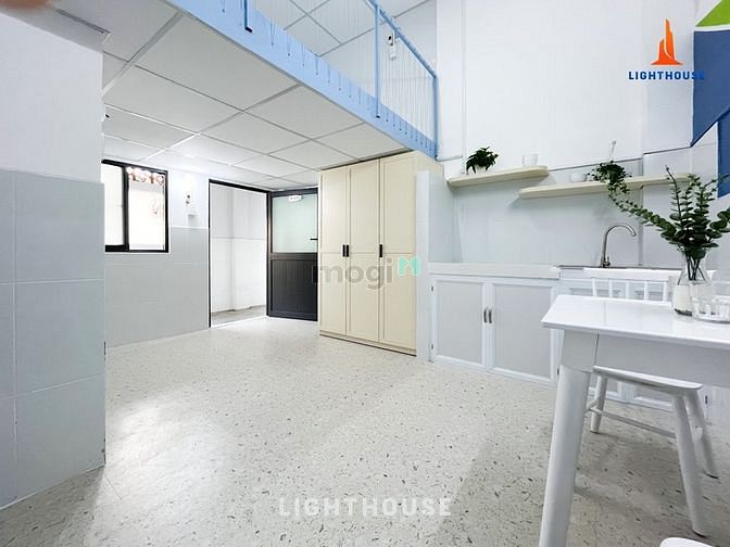 Hình ảnh Duplex Nội Thất Cơ Bản Có Thang Máy Gần Đường Mai Chí Thọ