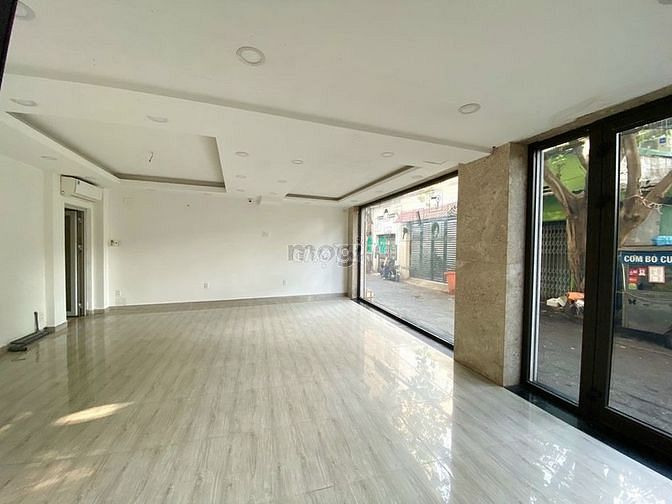 Hình ảnh Cho thuê MB riêng biệt 212B Nguyễn Trãi, Quận 1