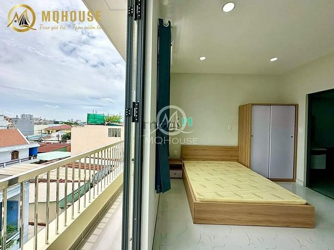 Hình ảnh Phòng mới xây siêu rộng có bancol- Full nội thất gần Ngã tư 4 xã