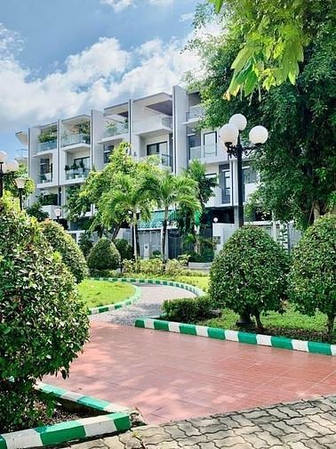 Hình ảnh Đầu tư ngay lô đất 3 mặt tiền An Phú Đông Q12 DT 210m2 / 3tỷ200tr SHR