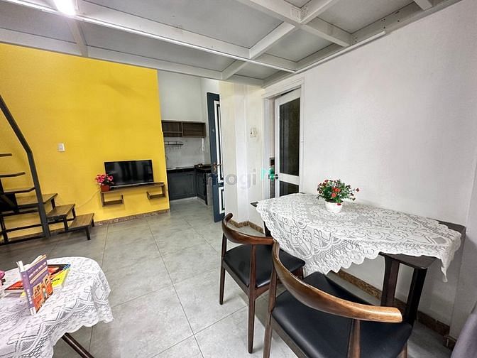 Hình ảnh Duplex bancol Full Nội Thất, Máy Giặt Riêng, Gác Cao Gần KCX, Q4,Q1