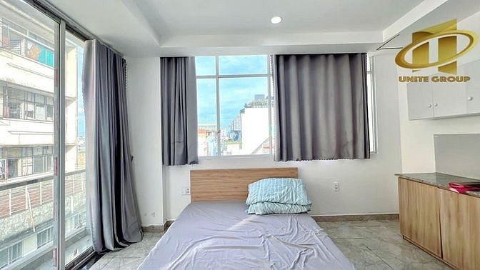 Hình ảnh Cho thuê studio ban công ngay quận 1, gần cầu Ông Lãnh