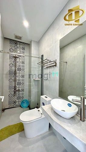 Hình ảnh Cho thuê studio ban công ngay quận 1, gần cầu Ông Lãnh