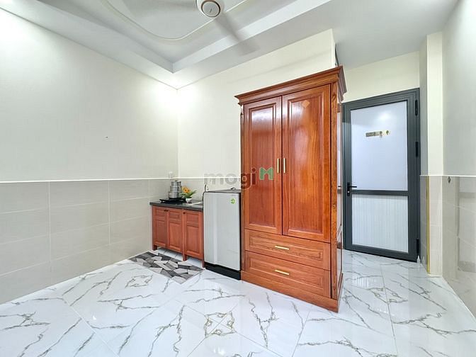 Hình ảnh Phòng ban công thoáng mát 5p đi chợ Phạm Văn Hai, gần chợ Hòa Hưng