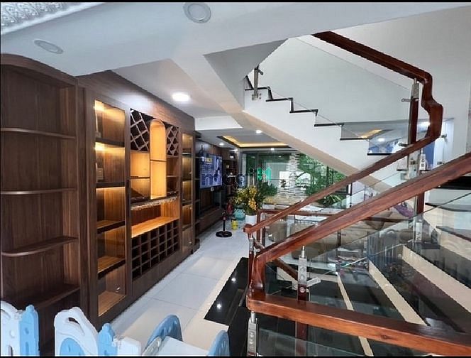 Hình ảnh Nhà Hẻm Xe Hơi Quận 7 Nhỉnh 7 Tỷ.