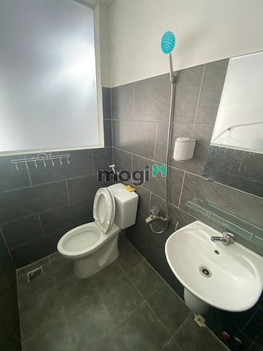 Hình ảnh 1 phòng ngủ, 1 phòng khách có Balcon